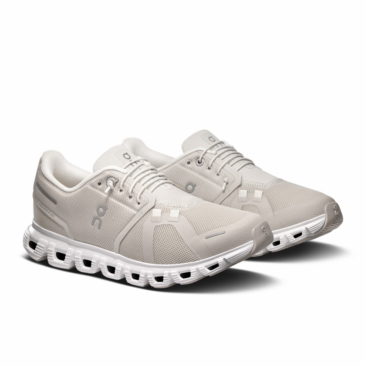 On United States Signature / Women's Cloud 6 Wide - Pearl/White