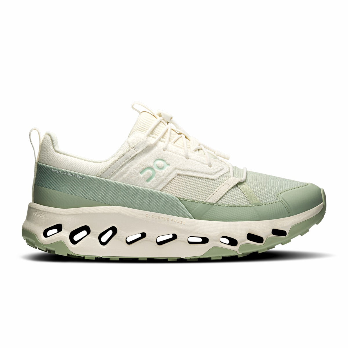 On United States Classic / Women's Cloudhorizon END. - Ivory/Leaf