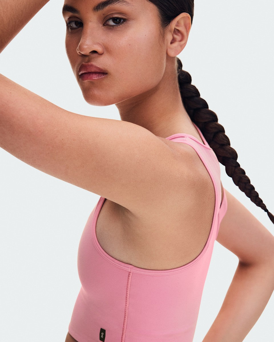 On United States Best Price / Women's Studio Asymmetric Crop - Magnolia