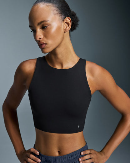 On United States Latest / Women's Core 2-in-1 Crop - Black