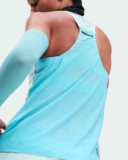 On United States Great Value / Women's Performance Tank - Flurry/Aquamarine