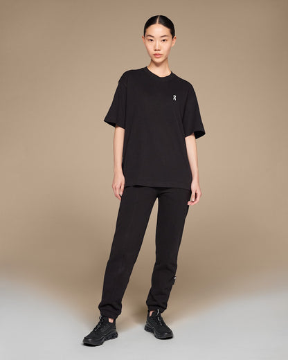 On United States Quality / Women's Club-T - Black