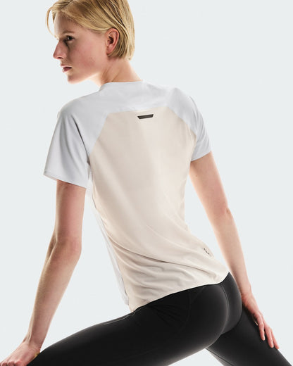 On United States Deals / Women's Performance-T - White/Silver