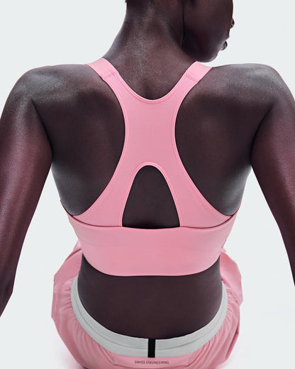 On United States Smart Buy / Women's Performance Crop - Magnolia