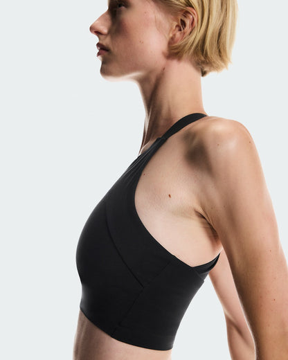 On United States Classic / Women's Performance Crop - Black