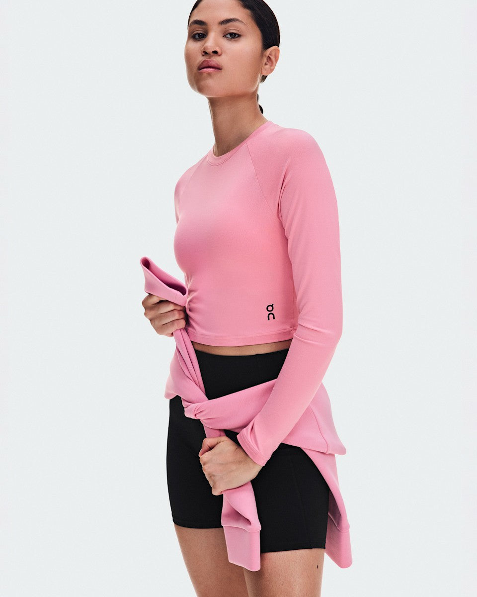 On United States Great Value / Women's Studio Long-T Crop - Magnolia