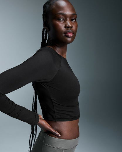 On United States Discount / Women's Studio Long-T Crop - Black