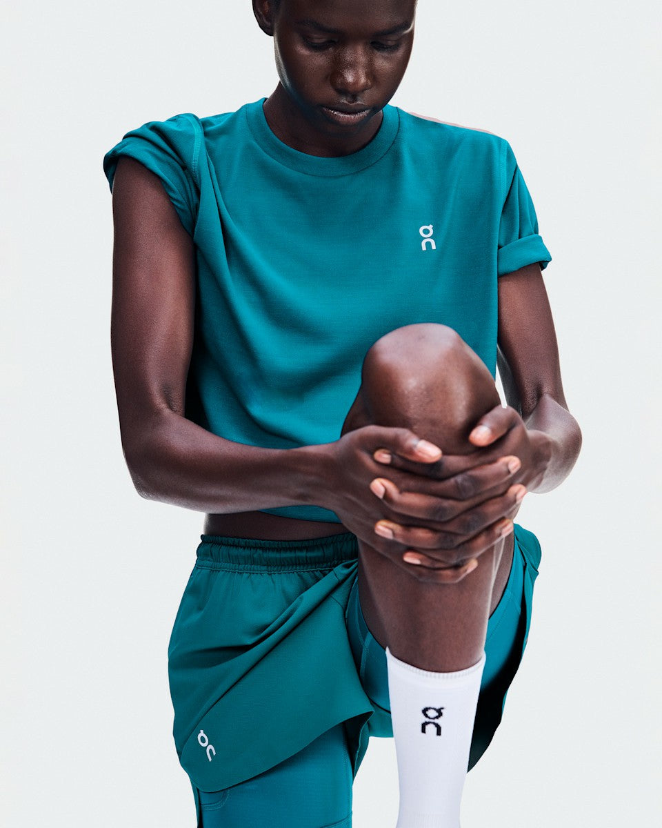 On United States Trending / Women's Train-T Crop - Abyss