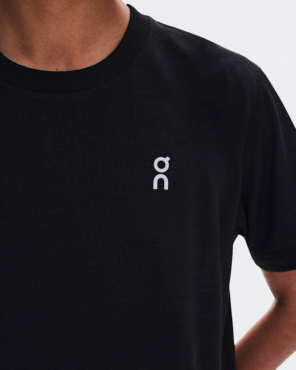 On United States Premium / Women's Train-T Crop - Black