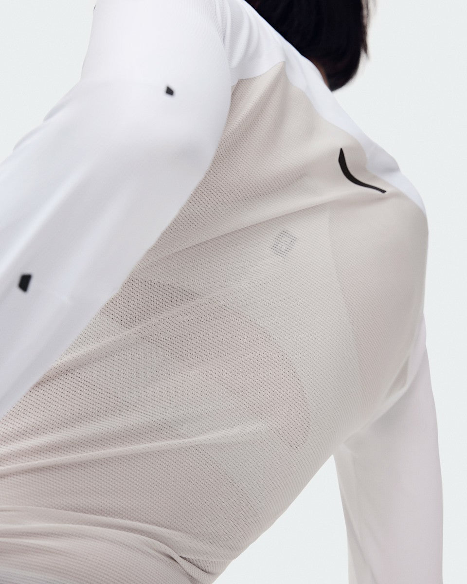 On United States New / Women's Performance Long-T - White/Silver
