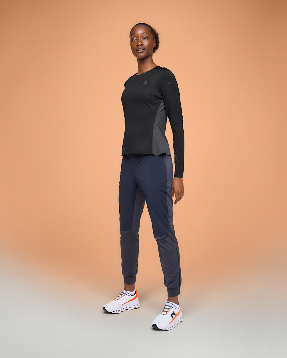 On United States Essential / Women's Performance Long-T - Black/Eclipse