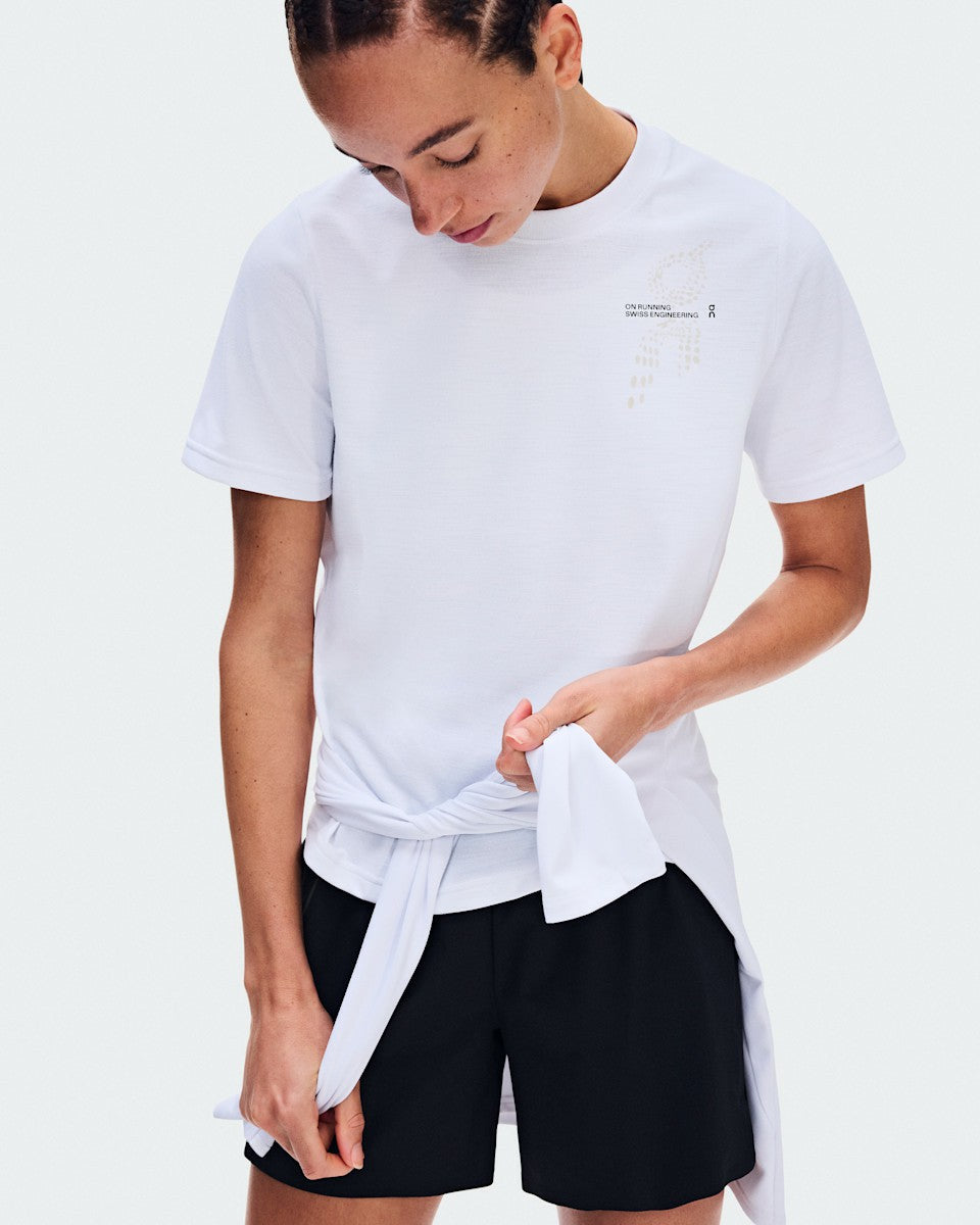 On United States Latest / Women's On Run-T - White
