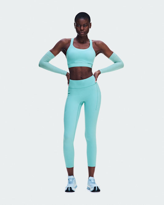 On United States Great Value / Women's Performance Bra - Aquamarine
