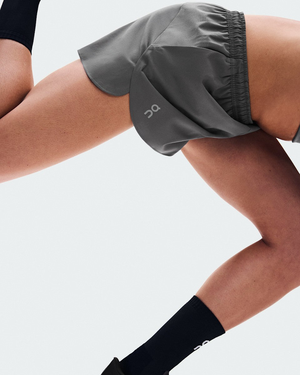 On United States Trending / Women's Train Shorts 3" - Ember