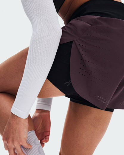 On United States Best Seller / Women's Zero 2-in-1 Shorts - Urchin/Black