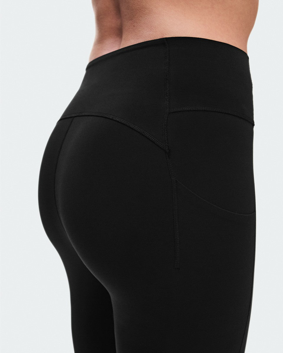 On United States Classic / Women's Studio Leggings 7/8 - Black