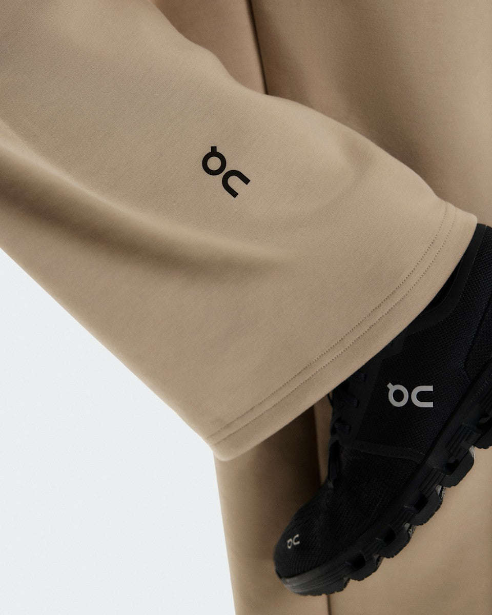 On United States Recommended / Women's Focus Tech Sweatpants - Desert