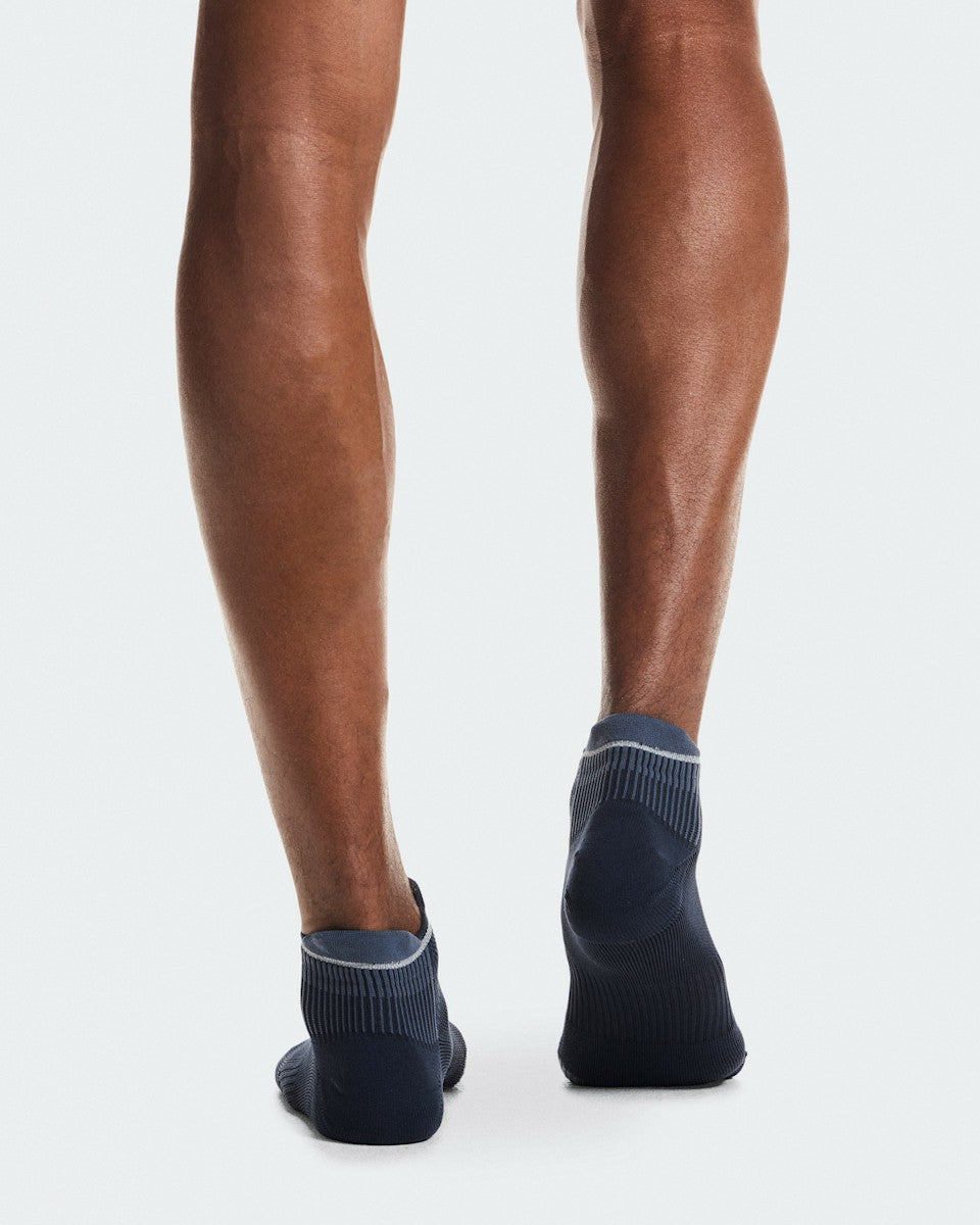 On United States Signature / Performance Run Sock Low - Navy/Navy