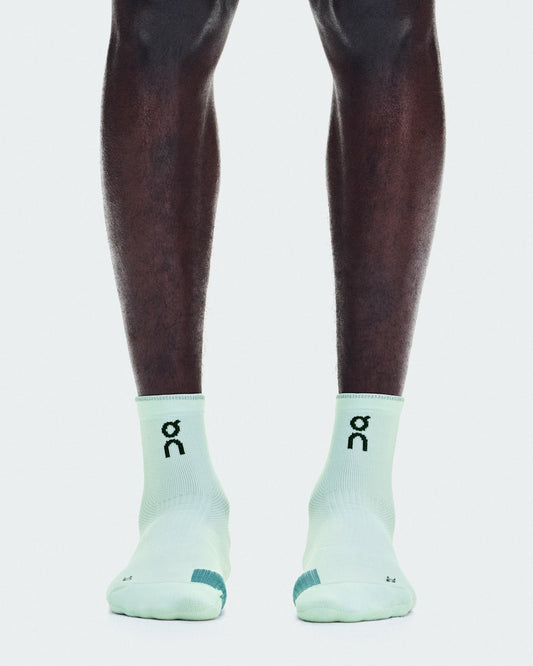 On United States Special Offer / Performance Run Sock Mid - Flurry/Storm