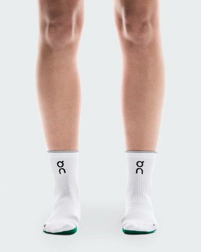 On United States Value / Elite Run Sock Mid - White/Ivory