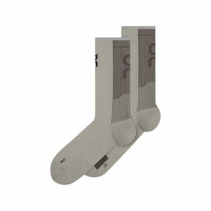 On United States Premium / Performance Run Sock High - Navy/Navy