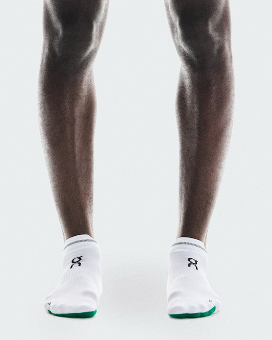 On United States Premium / Elite Run Sock Low - White/Ivory