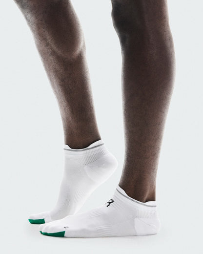 On United States Premium / Elite Run Sock Low - White/Ivory