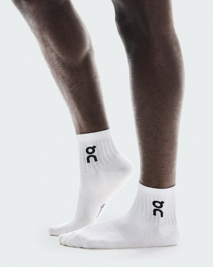 On United States Latest / Logo Sock Mid 3P - White