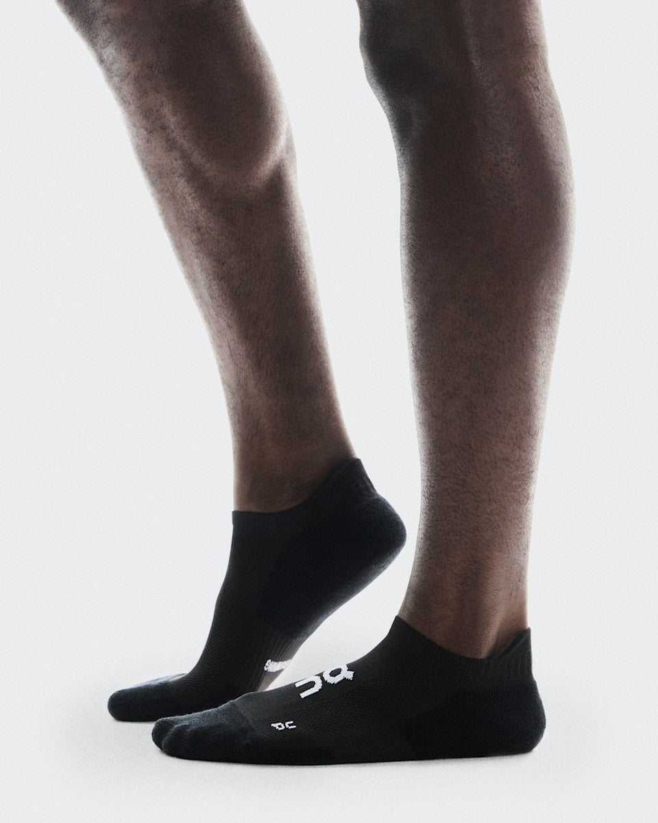 On United States Discount / Core Run Sock Low 2P - Black