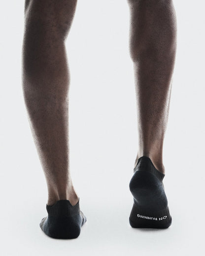On United States Discount / Core Run Sock Low 2P - Black