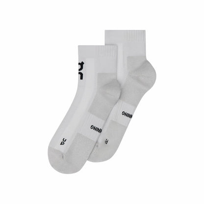 On United States New / Core Run Sock Mid 2P - White