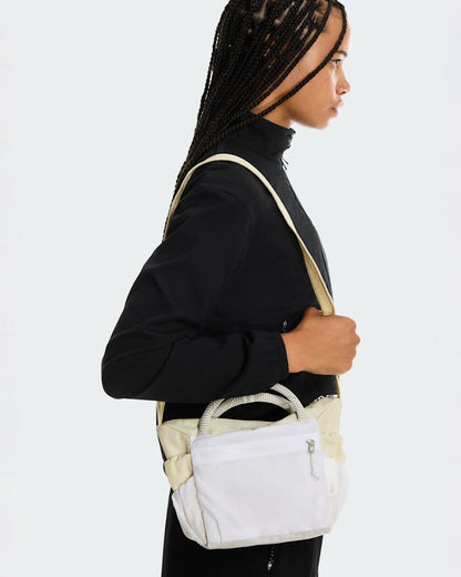 On United States Essential / Track Pack Mini Elite - Cream/White
