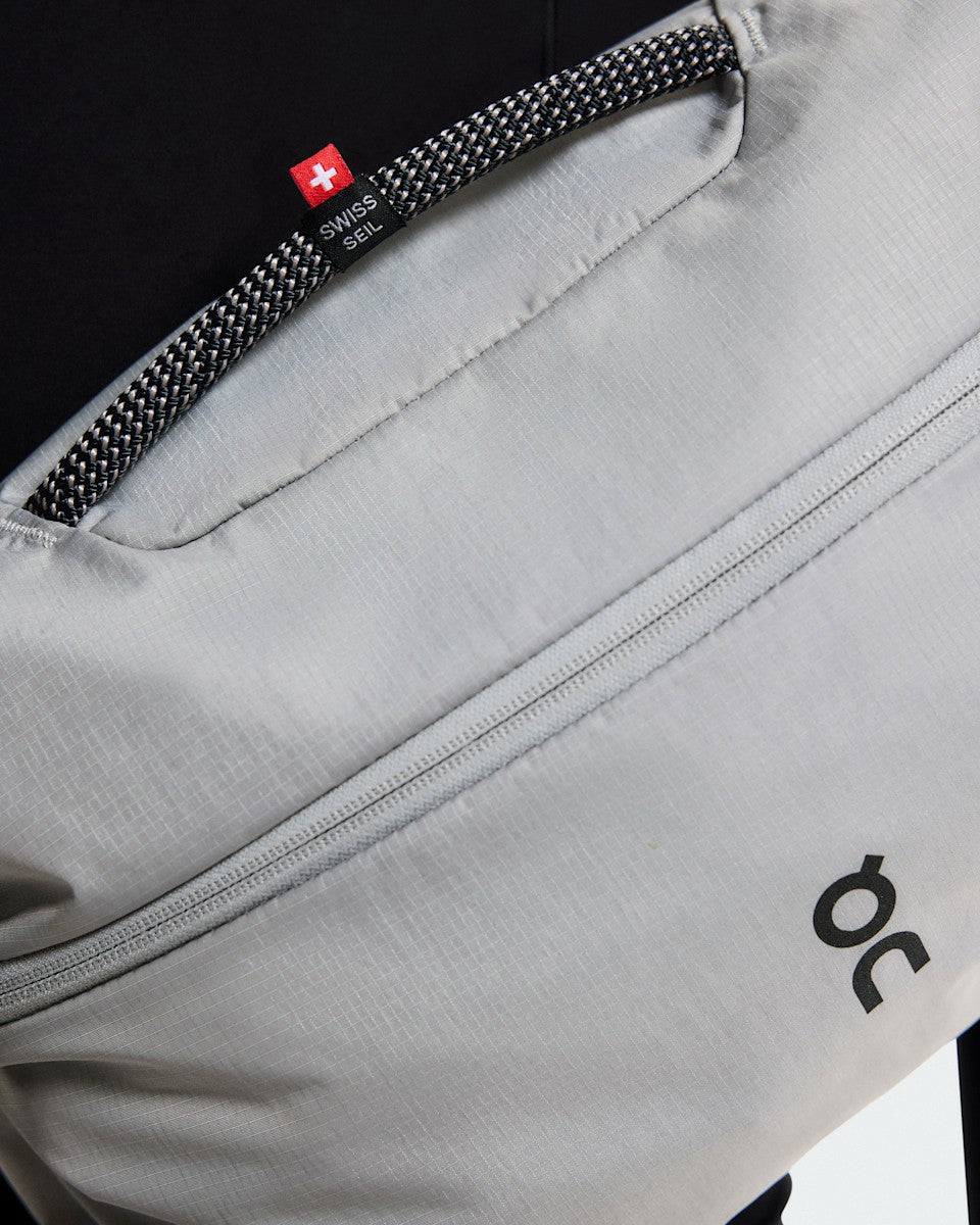 On United States Everyday / Sling Pack 9L - Glacier/Black