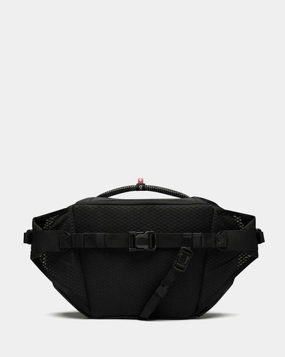 On United States Essential / Sling Pack 9L - Magnet/Black