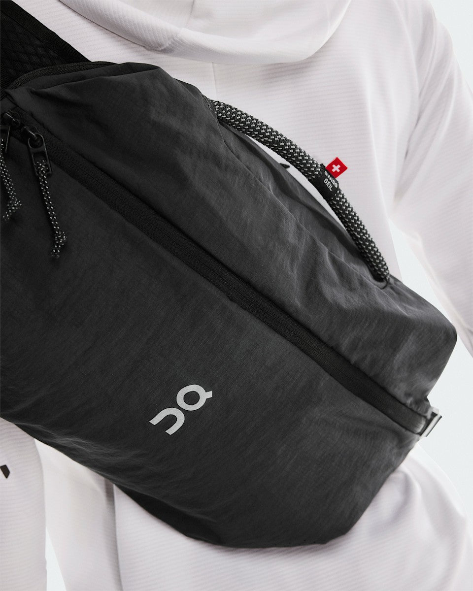 On United States Essential / Sling Pack 9L - Magnet/Black