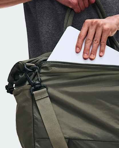 On United States Latest / Track Pack 35L Lite - Olive