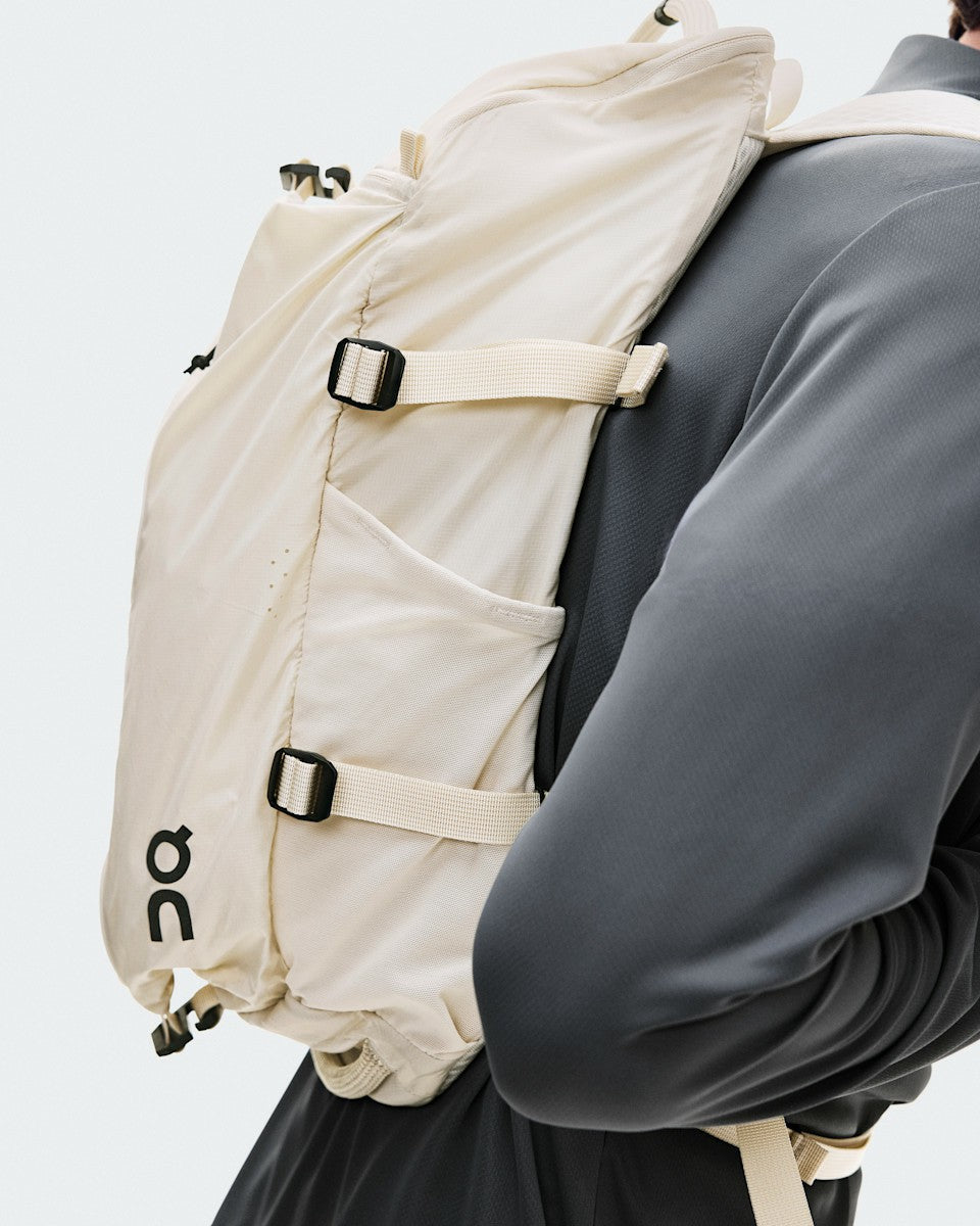 On United States Special Offer / Speed Pack 18L Lite - Cream