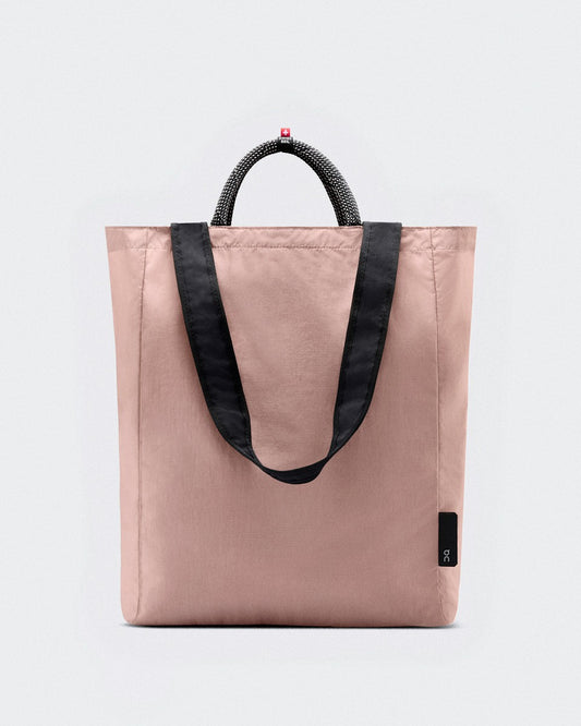 On United States Sale / Tote Pack 25L - Biscuit/Black