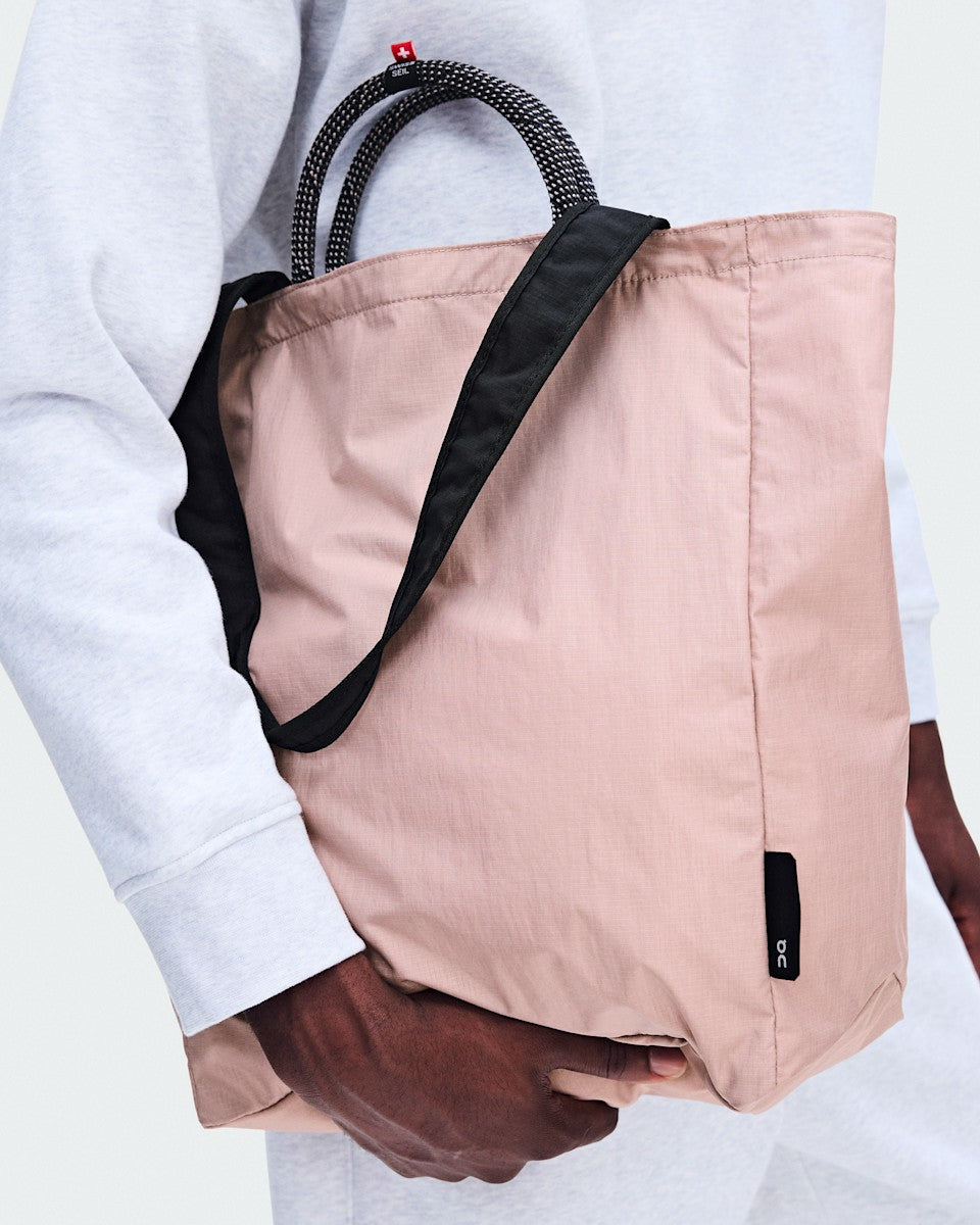 On United States Sale / Tote Pack 25L - Biscuit/Black