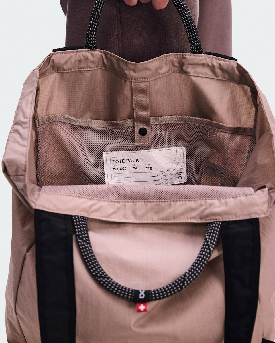 On United States Sale / Tote Pack 25L - Biscuit/Black
