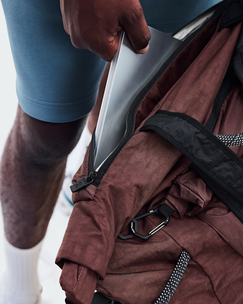 On United States Everyday / Track Pack 40L Elite - Cacao/Black