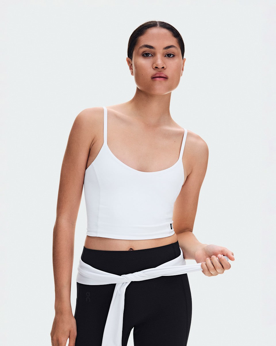 On United States Recommended / Women's Studio Crop - White