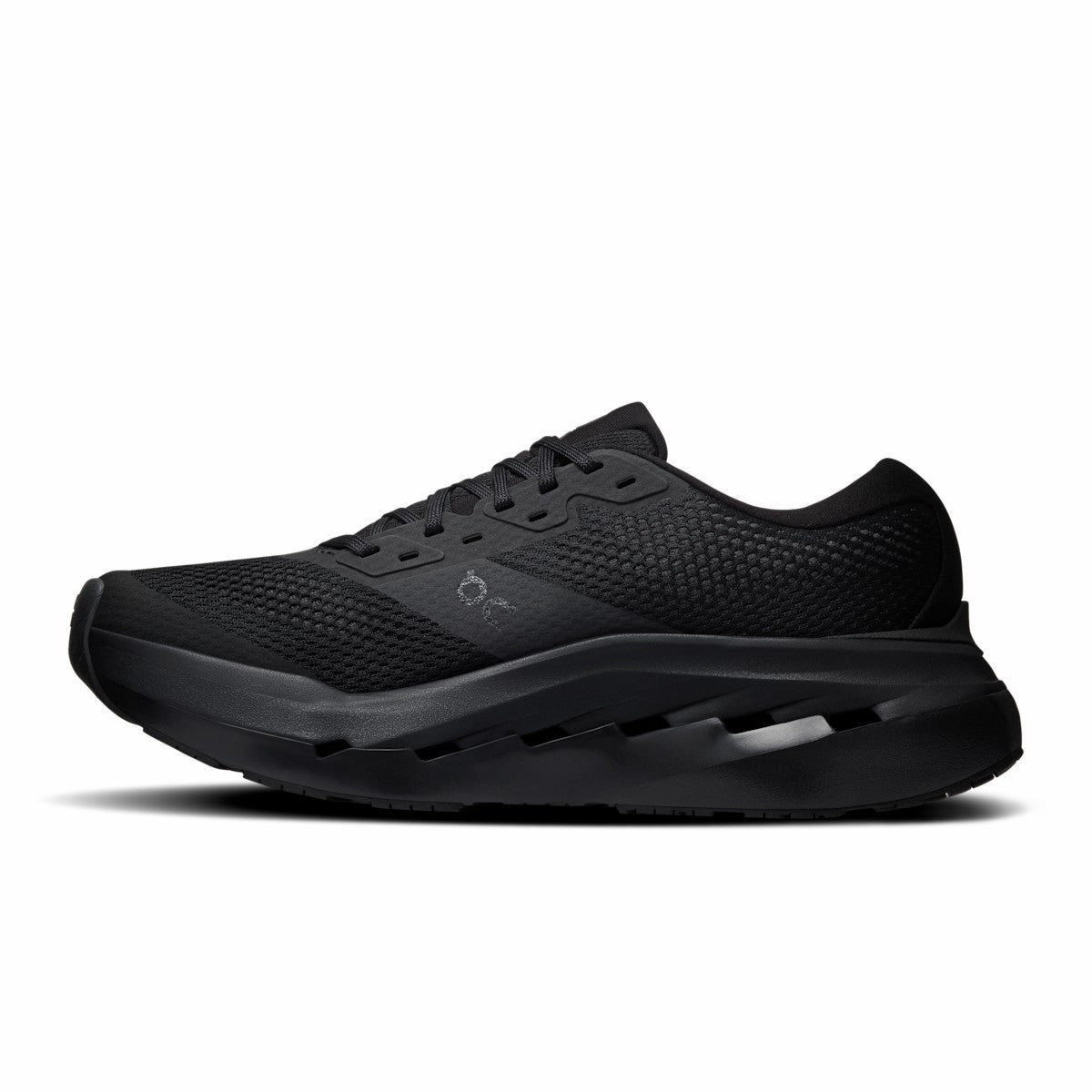 On United States Signature / Men's Cloudrunner 3 Max - Black/Black
