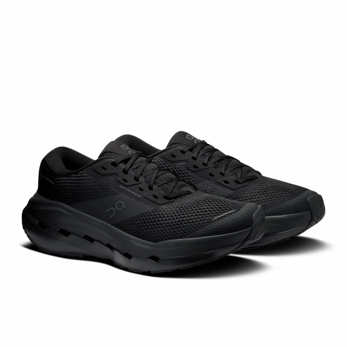 On United States Signature / Men's Cloudrunner 3 Max - Black/Black