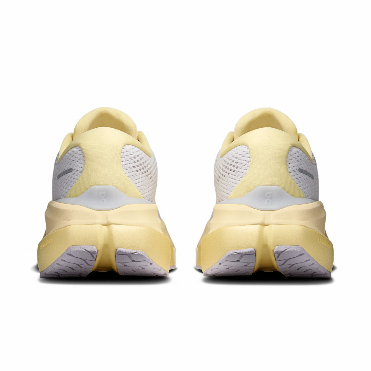 On United States Latest / Men's Cloudrunner 3 Max - Ivory/Dijon