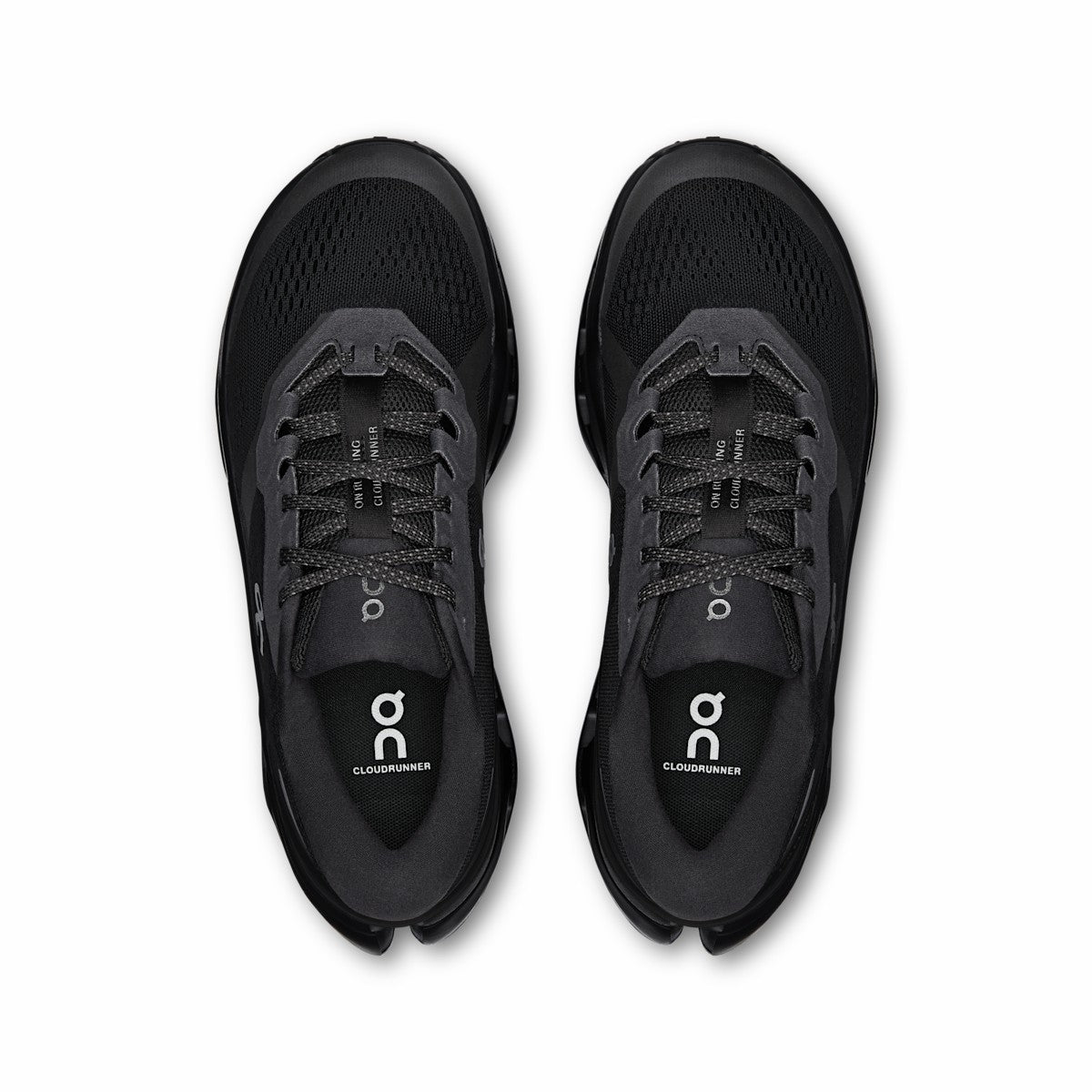 On United States New / Men's Cloudrunner 3 - Black/Black