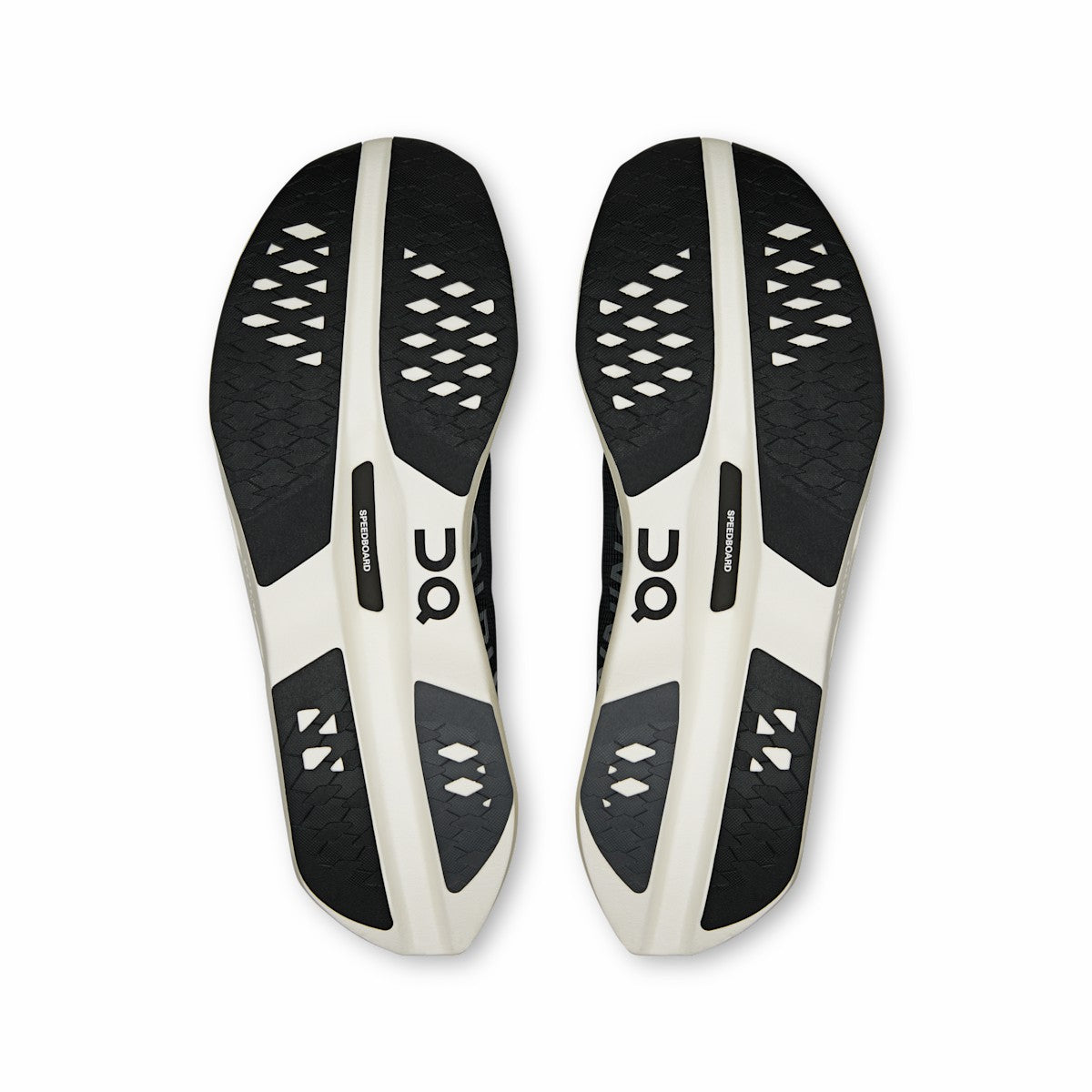 On United States Customer Favorite / Men's Cloudboom Volt - White/Black