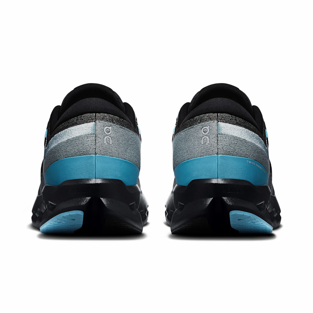 On United States Essential / Men's Cloudsurfer 2 - Black/Flurry