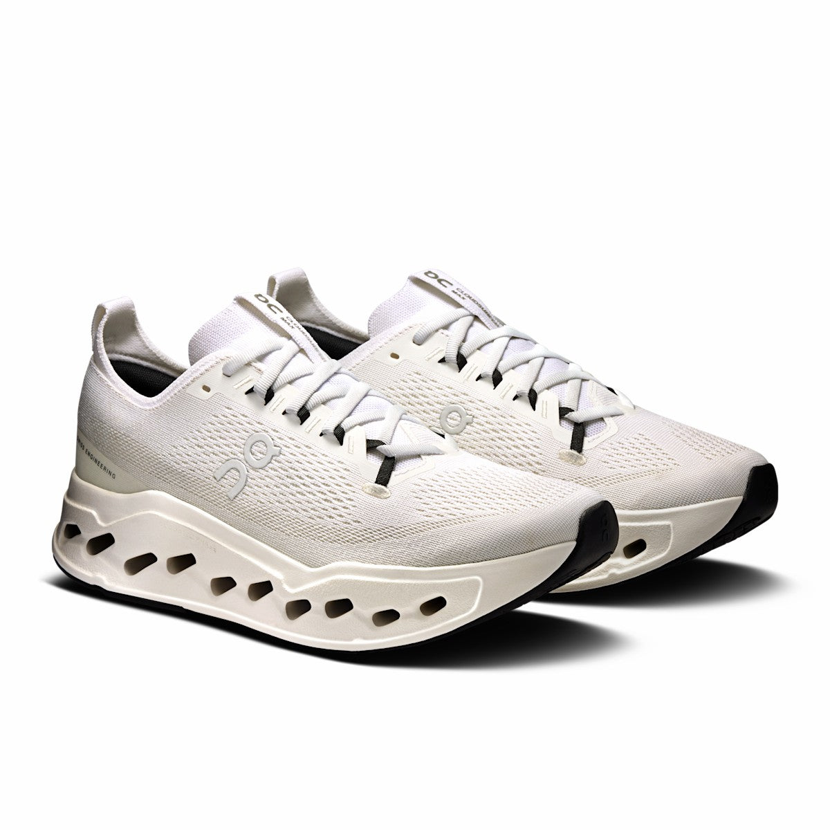On United States New / Men's Cloudsurfer Max - White/White
