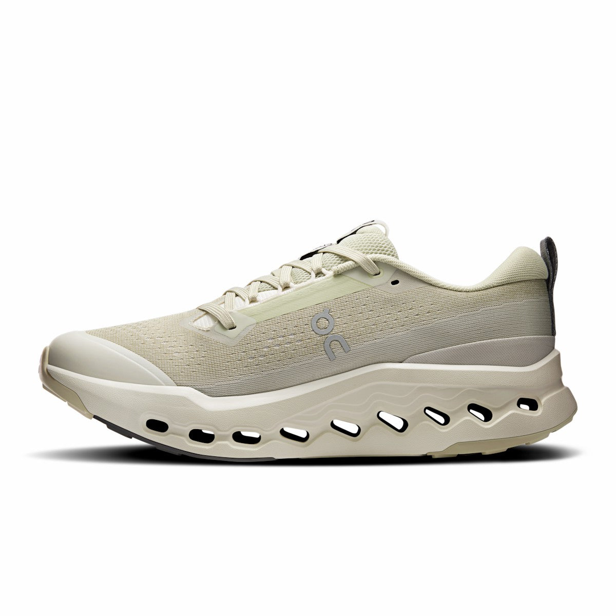 On United States Everyday / Men's Cloudsurfer Trail 2 - Chalk/Ghost